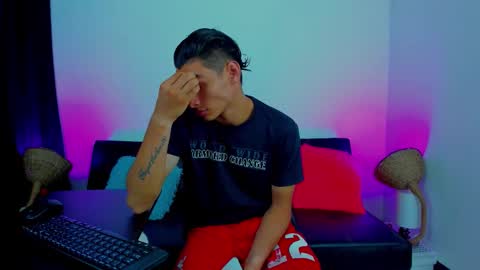 MAX     online show from September 2025 02:00:02 PM