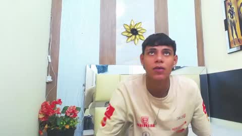 max online show from October 2025 05:32:01 AM