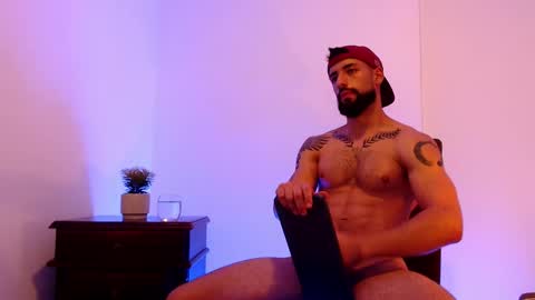 max_xl_ online show from March 2025 08:54:01 PM