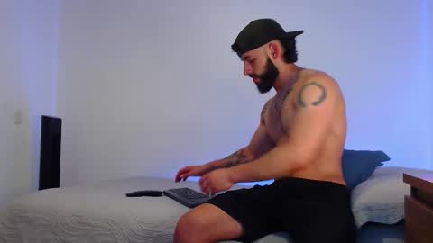 max_xl_ online show from November 2025 10:59:02 PM