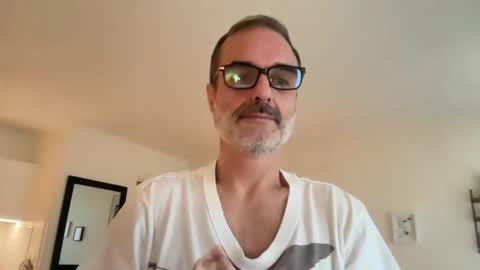 Max Mikado online show from January 2025 02:28:01 PM