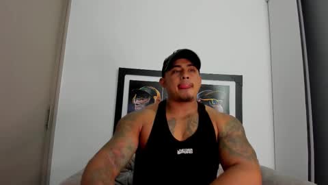 Maxcarther online show from November 2025 09:25:02 PM