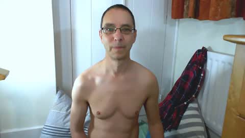 Snapshot of maxdavies chatting on June 2026 09:58:01 AM Max Davies online show from June 2026 09:58:01 AM