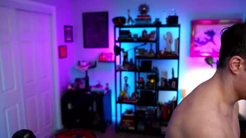 Max Hughes online show from February 2026 02:13:02 AM