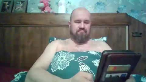 maxhunter online show from April 2026 10:04:01 PM