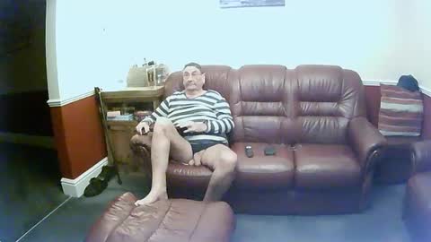 MAX online show from January 2025 07:34:01 PM