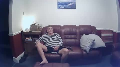 MAX online show from February 2025 10:20:02 PM