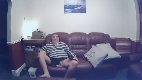 MAX online show from March 2025 10:28:02 PM