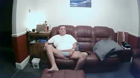 MAX online show from October 2025 10:53:02 PM