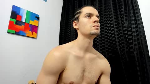 Snapshot of maxi_styles chatting on November 2025 11:40:02 PM Alex online show from November 2025 11:40:02 PM