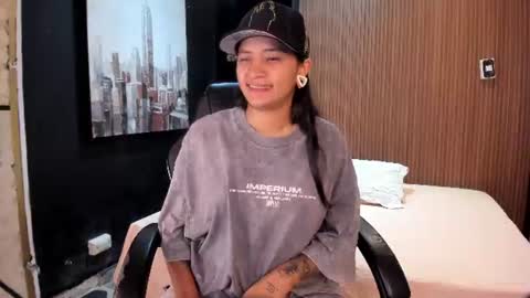 Snapshot of maxigarcia_ chatting on June 2026 09:50:01 PM Maxi online show from June 2026 09:50:01 PM