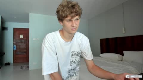 maxim burn online show from April 2026 06:28:02 AM