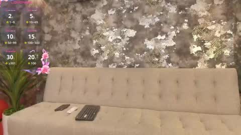 Snapshot of maximiliano_kh4lil chatting on June 2026 01:01:01 PM Maximiliano online show from June 2026 01:01:01 PM