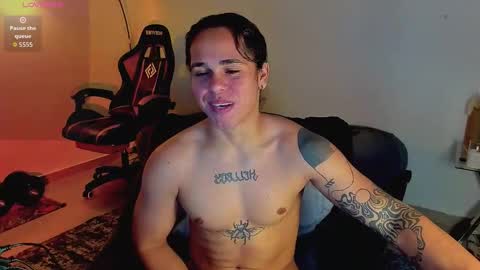 maximiliano_scoott_ online show from March 2026 09:52:02 PM