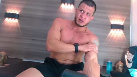 Snapshot of maximiliano_stronge chatting on May 2026 07:10:02 PM Maximiliano online show from May 2026 07:10:02 PM