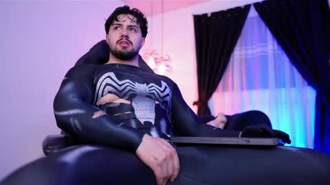 Snapshot of maximo_rodriguez chatting on April 2026 05:16:01 AM Maximo online show from April 2026 05:16:01 AM
