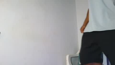 Maximo Aron Vega online show from March 2026 05:30:01 PM