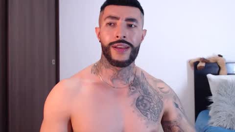Independent Model online show from February 2025 06:34:01 AM