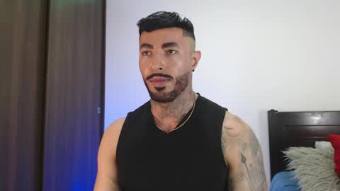 Independent Model online show from April 2026 04:04:02 AM