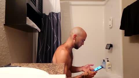 Snapshot of maximusdemitrious chatting on October 2025 10:39:01 PM maximusdemitrious online show from October 2025 10:39:01 PM