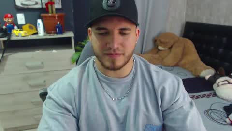 Snapshot of maximussantorini chatting on December 2024 04:25:02 AM maximus online show from December 2024 04:25:02 AM