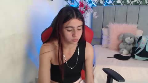maxinesex_ online show from October 2025 01:28:02 PM