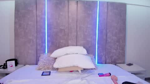 Snapshot of maxirogers chatting on February 2025 10:50:01 PM Maxi Rogers online show from February 2025 10:50:01 PM