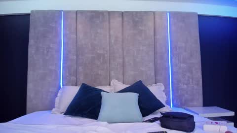 Maxi Rogers online show from April 2026 11:38:01 AM