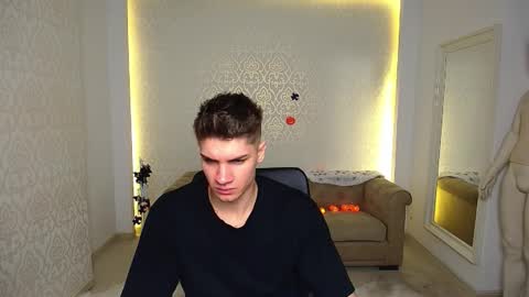 MaxKaiden online show from October 2025 04:57:01 AM