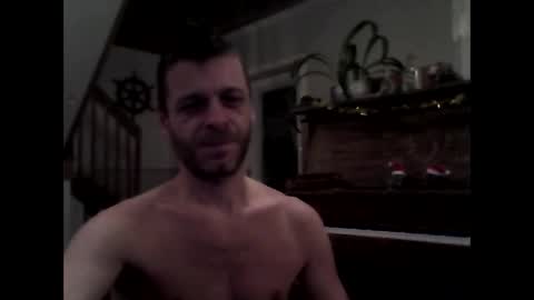 Snapshot of maxthewolf chatting on December 2024 01:51:01 AM MaxTheWolf online show from December 2024 01:51:01 AM