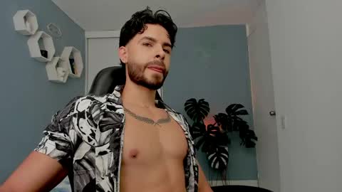 Maxi online show from April 2026 08:33:01 PM