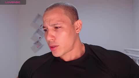 Snapshot of maxwel949813 chatting on January 2026 04:07:02 AM Max online show from January 2026 04:07:02 AM