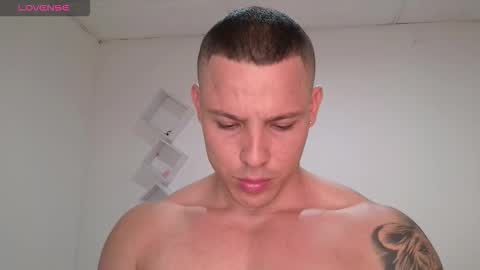 Snapshot of maxwel949813 chatting on March 2026 10:38:02 PM Max online show from March 2026 10:38:02 PM