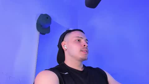 MAX online show from September 2025 10:37:01 PM