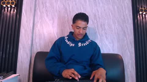 Snapshot of maxwyatt_1 chatting on June 2026 04:24:02 PM Max Wyatt online show from June 2026 04:24:02 PM
