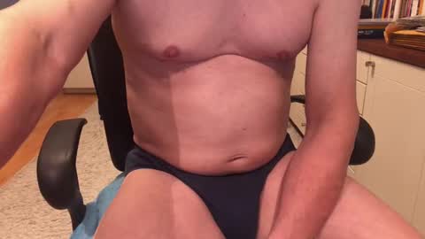 Max online show from October 2025 05:49:02 AM