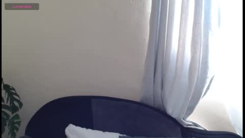 maxxinepetite online show from November 2025 10:15:01 AM