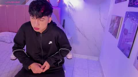 Adrian  online show from September 2025 11:37:02 AM