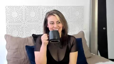 Victoria online show from December 2024 03:08:02 PM