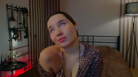 Dani and May online show from March 2025 04:58:02 AM