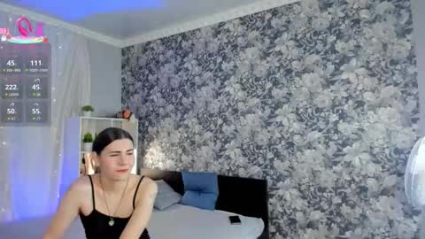Snapshot of may_want chatting on October 2025 09:50:02 AM Leila online show from October 2025 09:50:02 AM