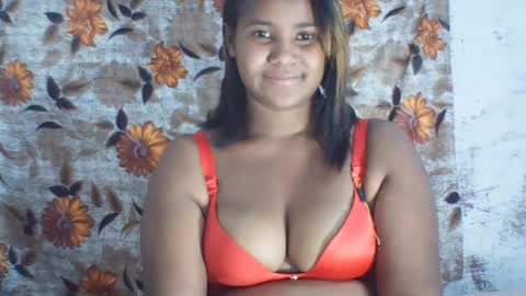 Snapshot of maya275326 chatting on July 2026 06:34:02 PM maya275326 online show from July 2026 06:34:02 PM