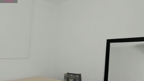 Snapshot of maya__fox chatting on June 2026 02:13:01 AM OF mayitta19 online show from June 2026 02:13:01 AM