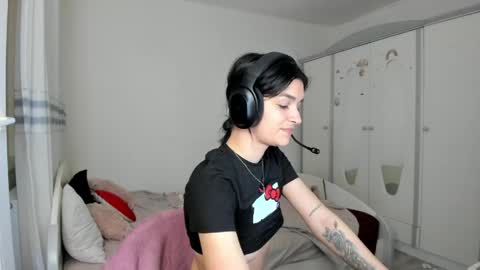 Maya online show from April 2026 06:48:02 PM