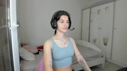 Maya online show from April 2026 06:44:02 PM