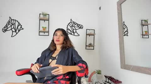 Snapshot of maya_deluxe chatting on September 2025 12:54:02 AM maya_deluxe online show from September 2025 12:54:02 AM