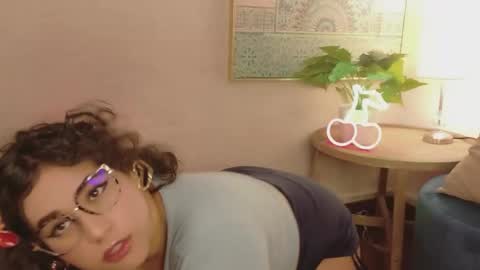 Snapshot of maya_house chatting on April 2026 05:00:02 AM maya_house online show from April 2026 05:00:02 AM