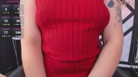 Woman online show from November 2025 01:00:02 PM