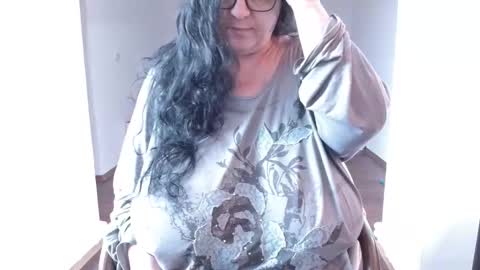 Maya online show from April 2026 07:03:02 AM