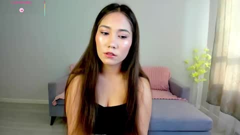 Mia online show from February 2026 10:45:02 AM